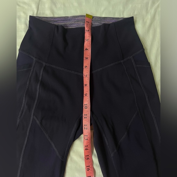 Lululemon Workout Legging - Size 6 - Picture 8 of 11